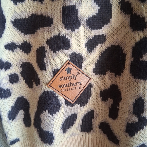 Animal Print Sweater Small Simply Southen Collection Cheetah Leopard NWT - Picture 4 of 5
